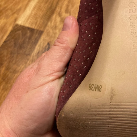 Burgundy high heels - Picture 6 of 11